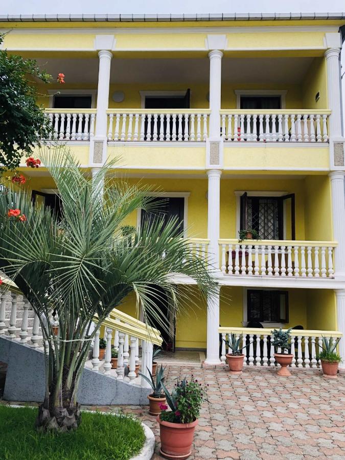 George'S House Hotel Kobuleti Exterior photo